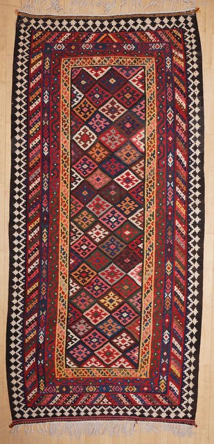 Fine old Baktiari, 398 x 183 cms